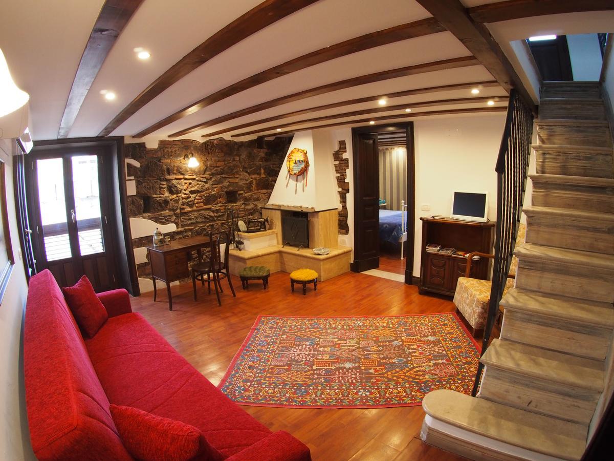 Casa Felice Nel Centro Storico, Tra Etna E Mare Apartment Catania Luaran gambar